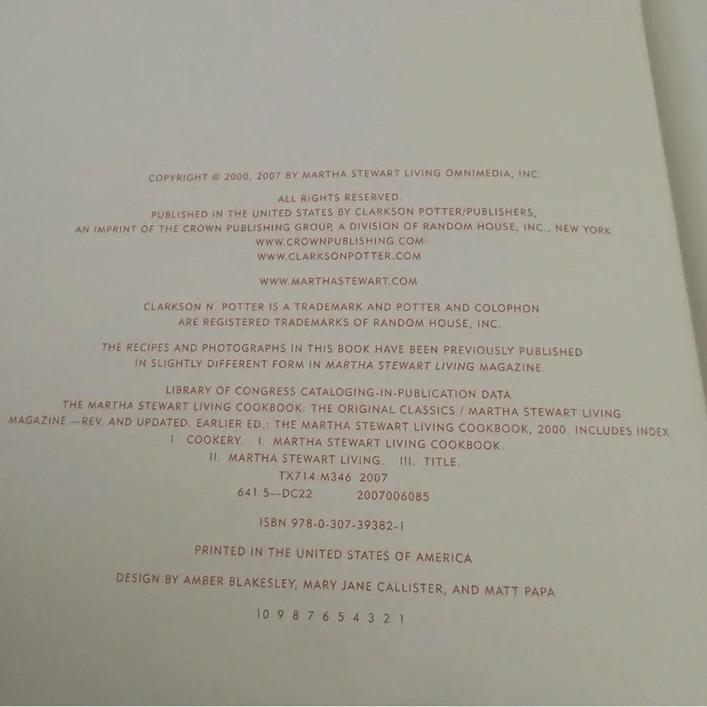 The Martha Stewart Living Cookbook: The Original Classics - 2007